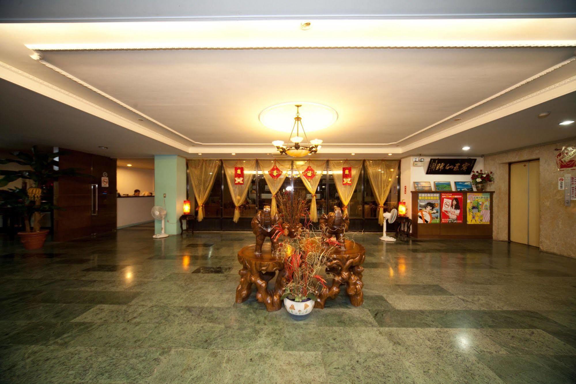 Champagne Hotel Jiaoxi Extérieur photo