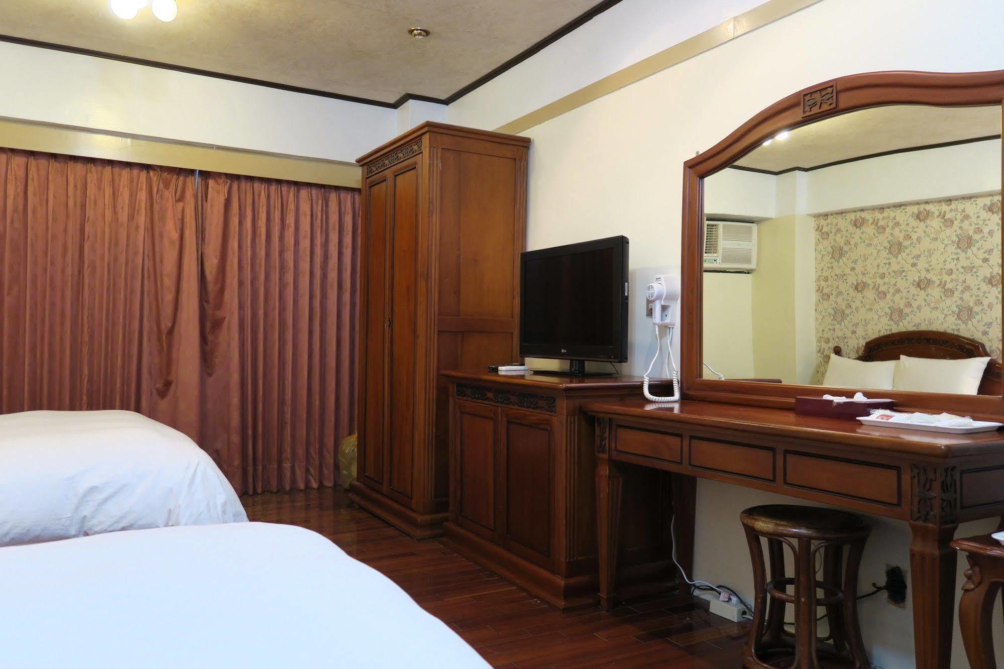 Champagne Hotel Jiaoxi Extérieur photo