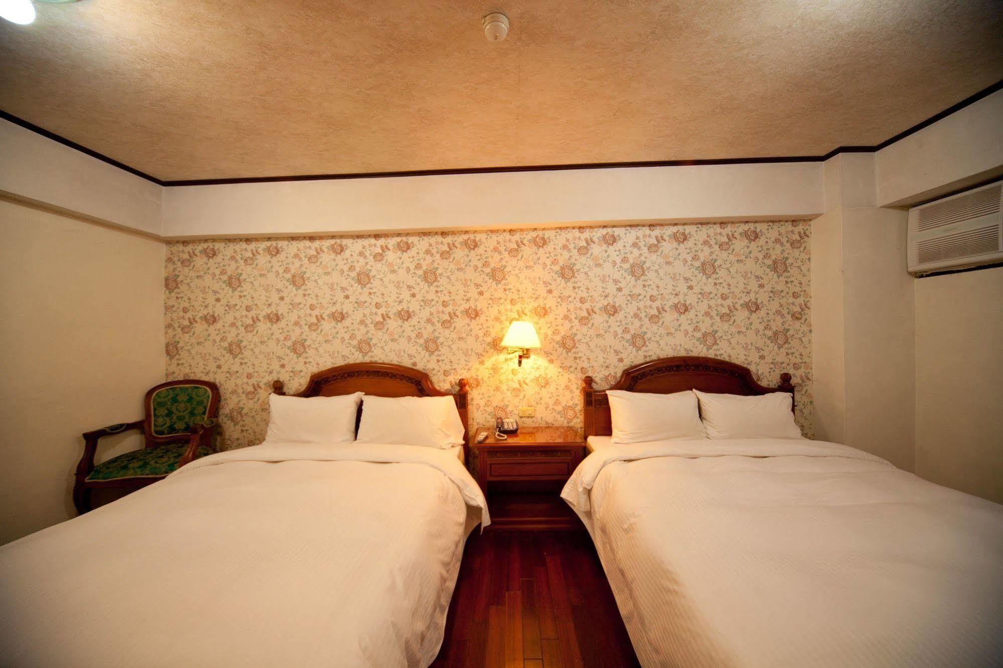 Champagne Hotel Jiaoxi Extérieur photo