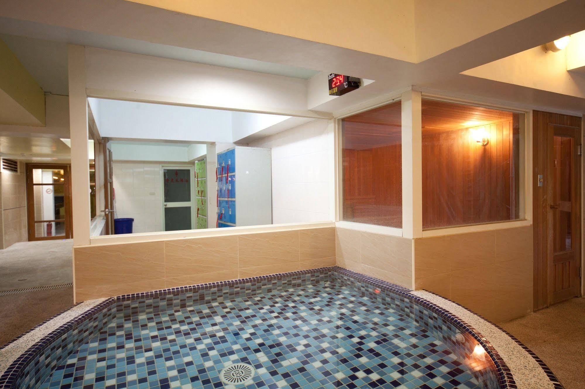 Champagne Hotel Jiaoxi Extérieur photo