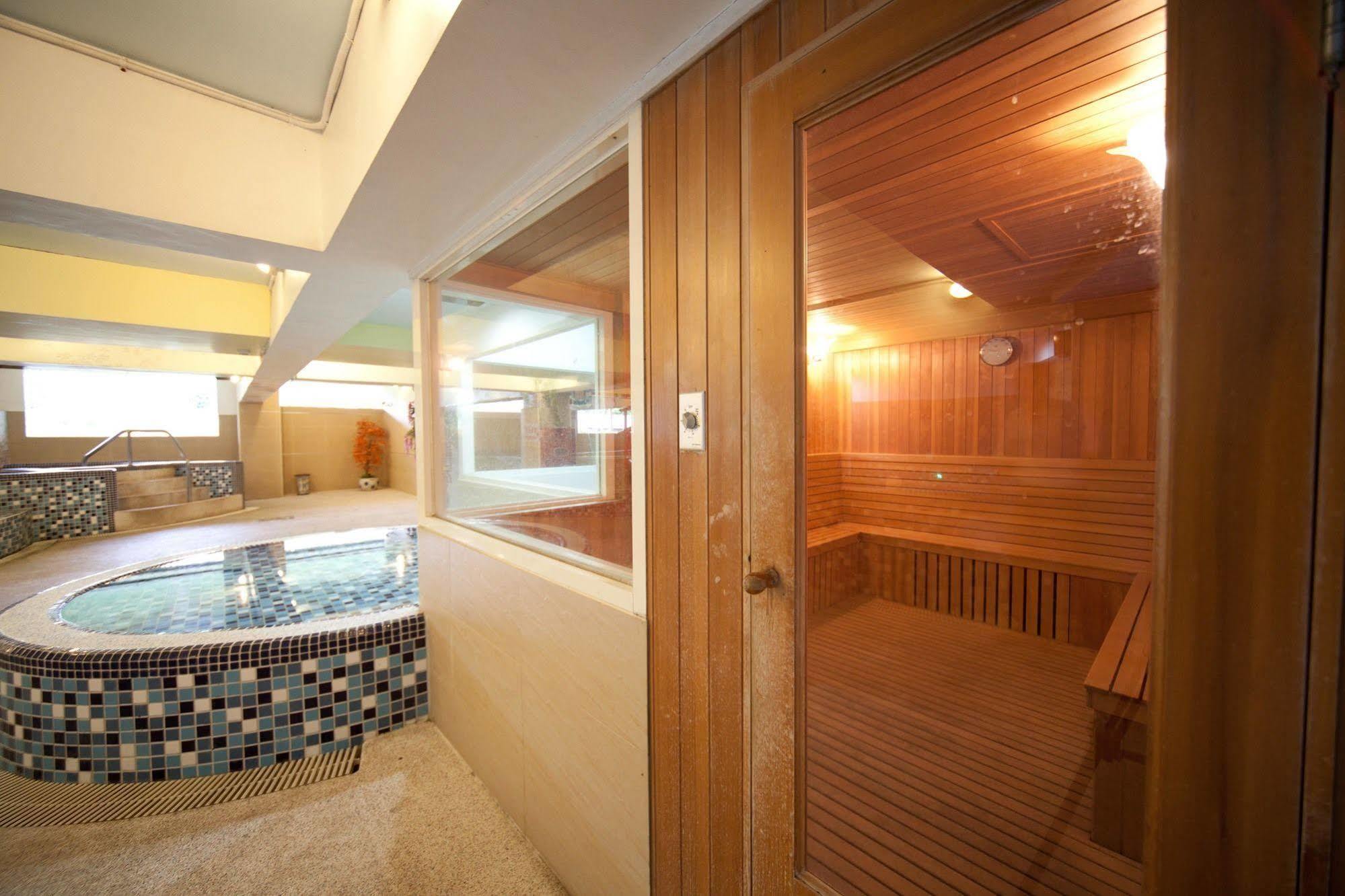 Champagne Hotel Jiaoxi Extérieur photo